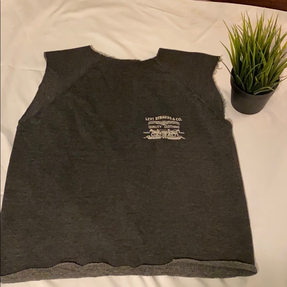 Vintage Levi’s Sweater Tee